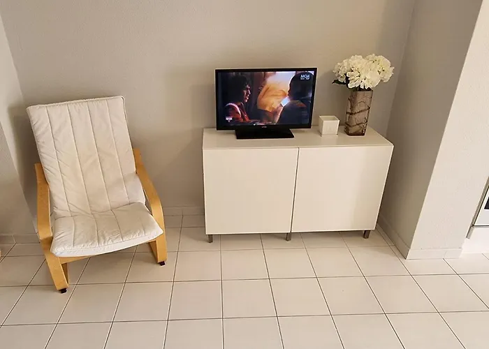 Encantador Com Piscina Aquecida Portimão