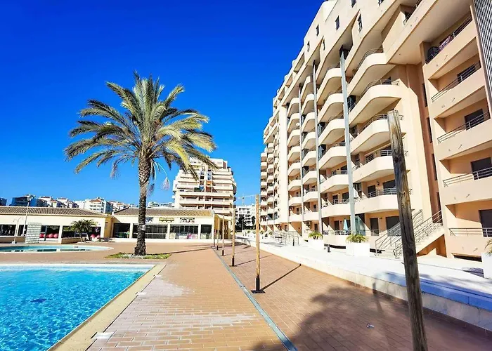 Encantador Com Piscina Aquecida Appartamento