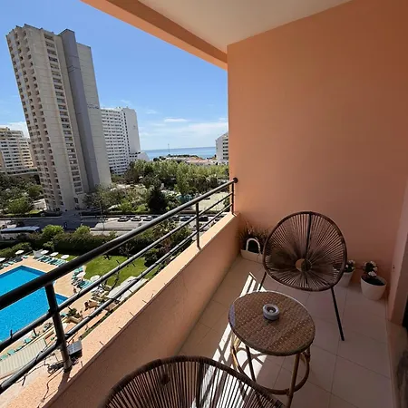 Encantador Com Piscina Aquecida * Портиман