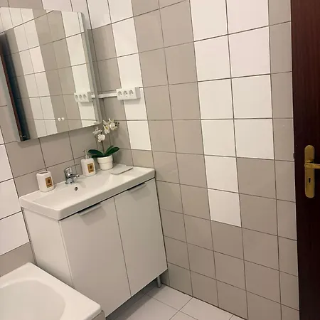 Encantador Com Piscina Aquecida Apartamento *
