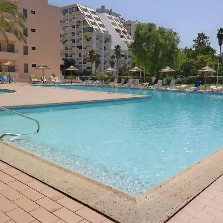 Encantador Com Piscina Aquecida 波尔蒂芒